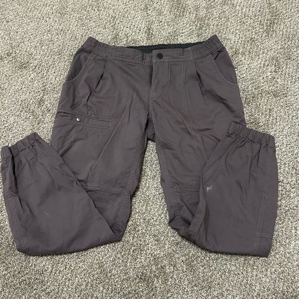 Mountain Hardware Woman’s pants